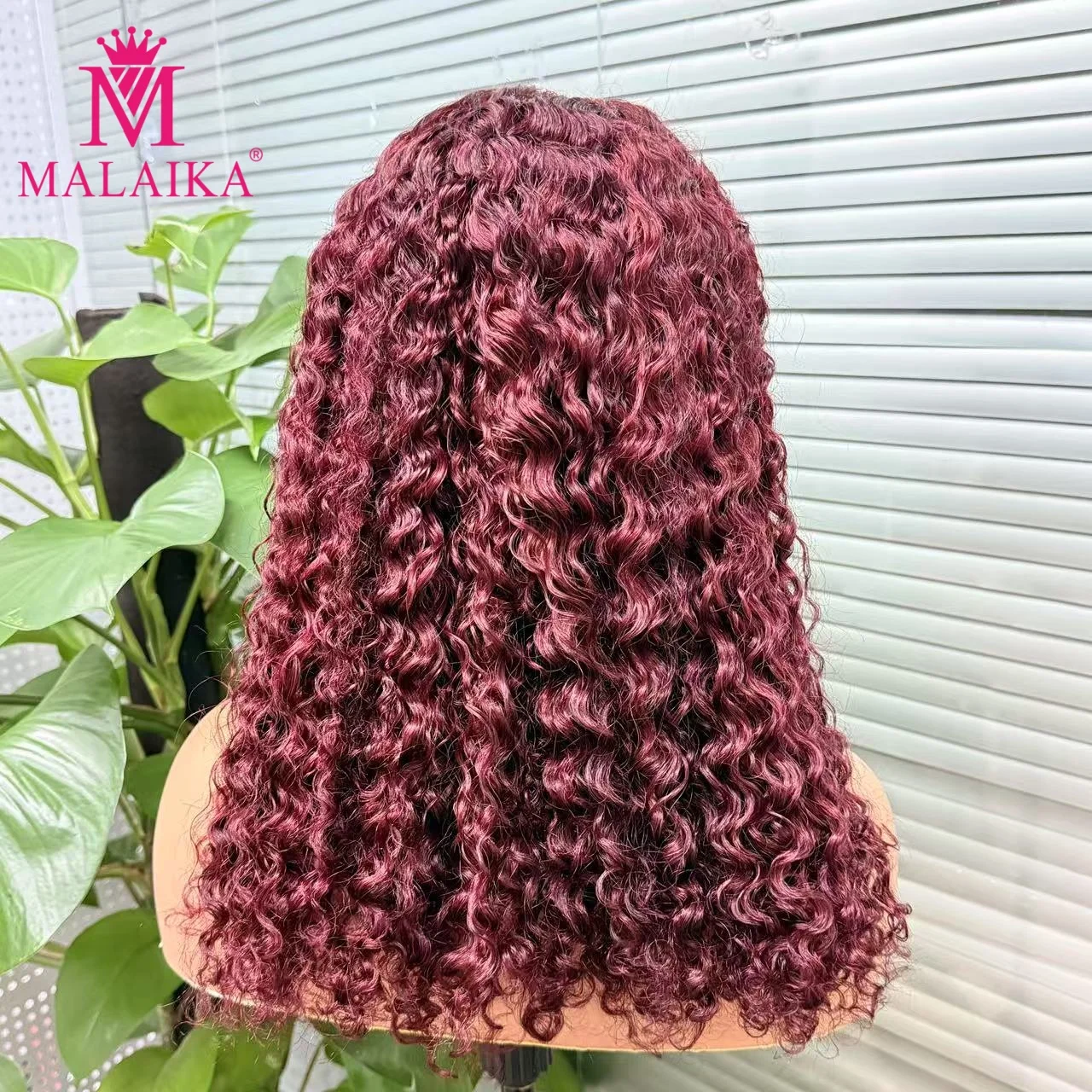 

Malaika 13x4 Lace Front Wig Water Wave Human Hair Wig Burgundy Transparent Frontal Lace Wig For Black Women