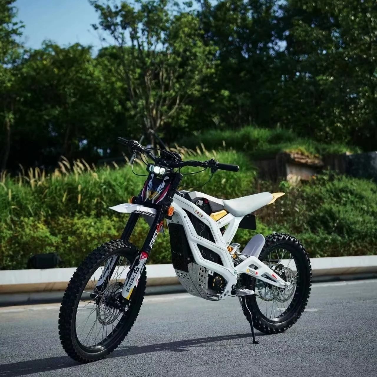 

SXLL Falcon-GT Electric Off-Road Motorcycle 72V 95km/h 16.8 kW 610 Nm Torque, Lithium Battery, Aluminum Alloy Electric Motorcycl