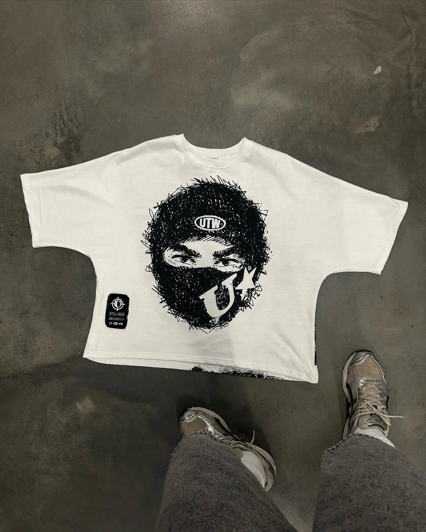 

Harajuku assassin personalized graphic t shirts y2k top oversized t shirt pro choice gothic streetwear all cotton men clothing