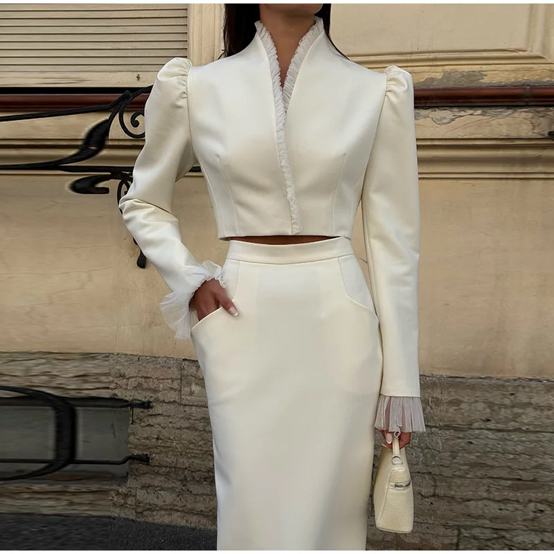 Eleganter Damen-Mantel mit Stehkragen, Mesh-Patchwork, langen Ärmeln, kurzem Schnitt und Rock mit Taschen – Herbstliche Party- und Bürokleidung 2026 – Detail 6