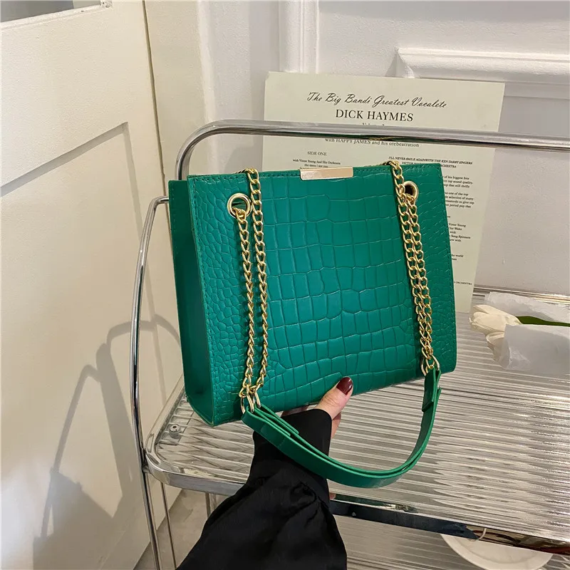 Korean Style Women Retro Style Shoulder Bag Large Capacity Popular Fashion Chain Crossbody Bag Shoulder Bag for Women