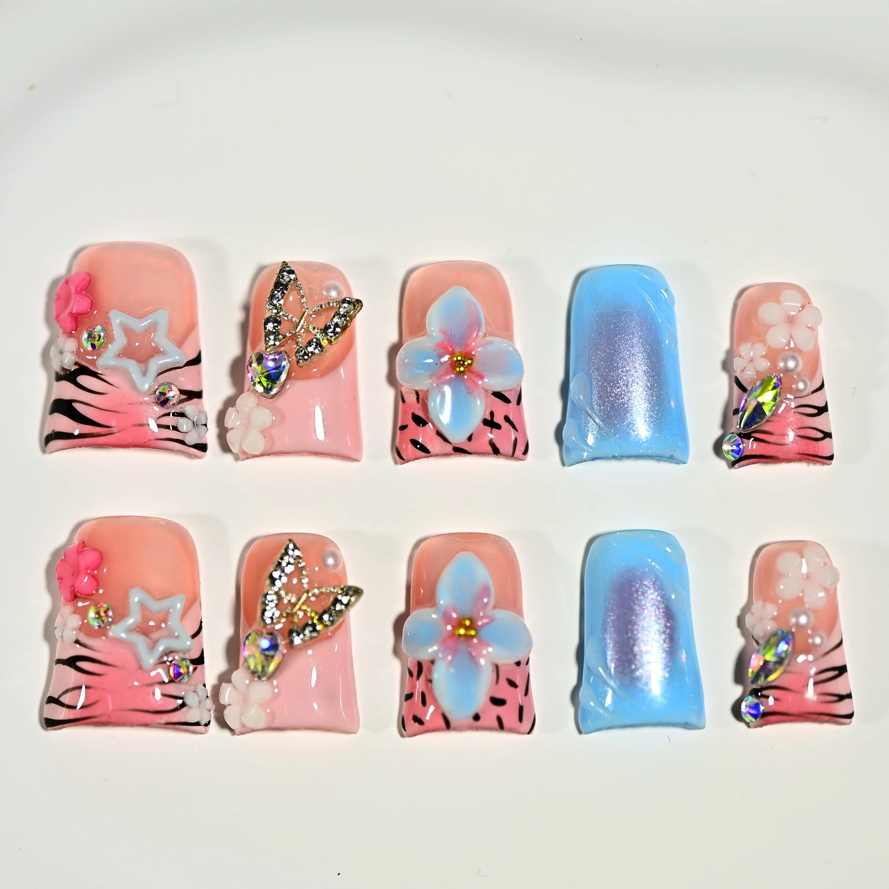 

Handmade Y2K Short Duckbill Press - On Nails, Pink & Blue With Floral & Rhinestone Accents, Perfect For Brunch & Cute Outings