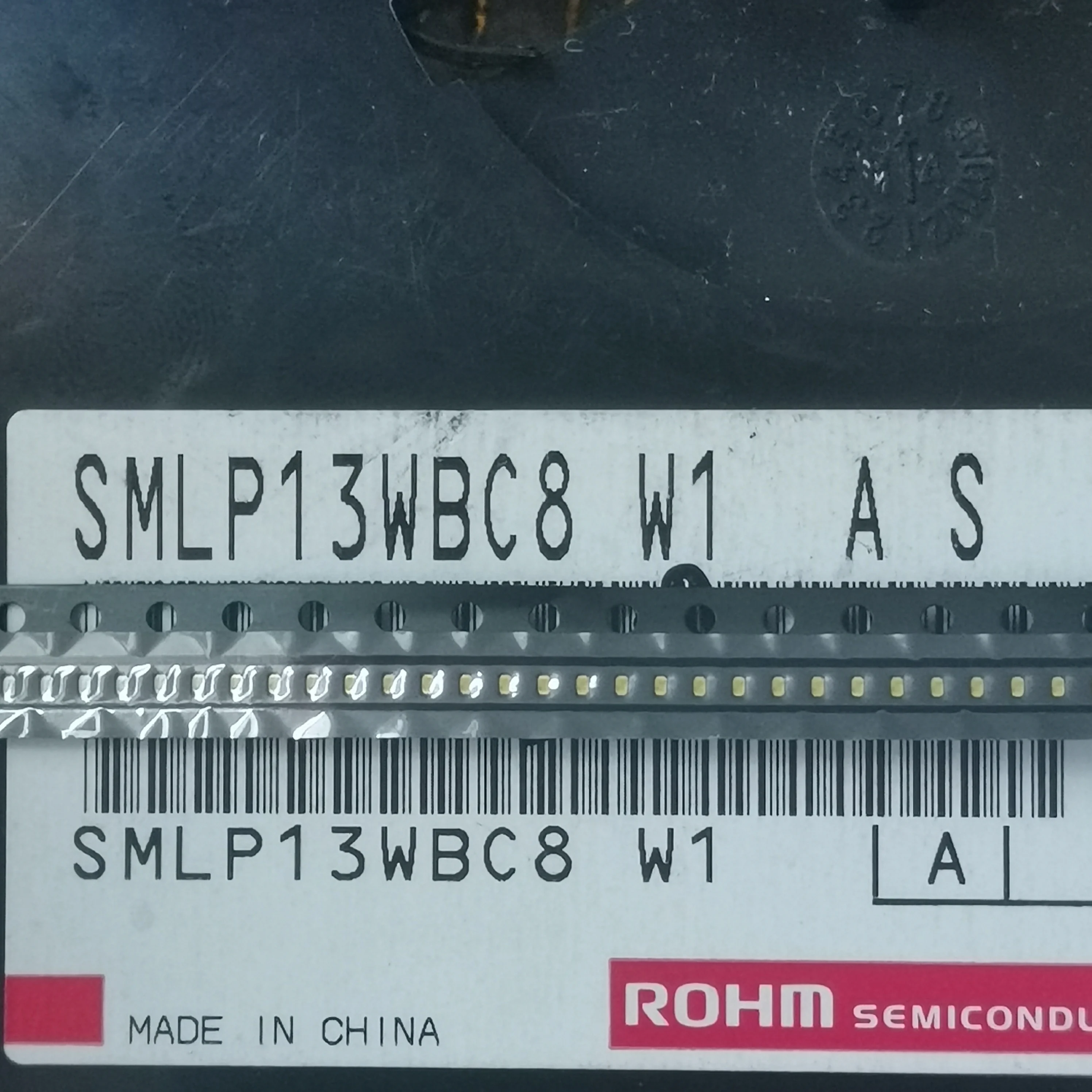 

50Pcs/SMLP13WBC8W1 White 0402 Transparent 150 mcd 2.9 V Surface Mount PICOLED