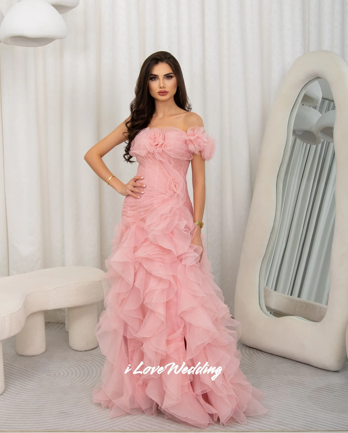 

Pink 3D Flower Strapless Prom Dress Off Shoulder Ruffles A-Line Multi-Layered فساتين سهرة Pleated Modern Customized