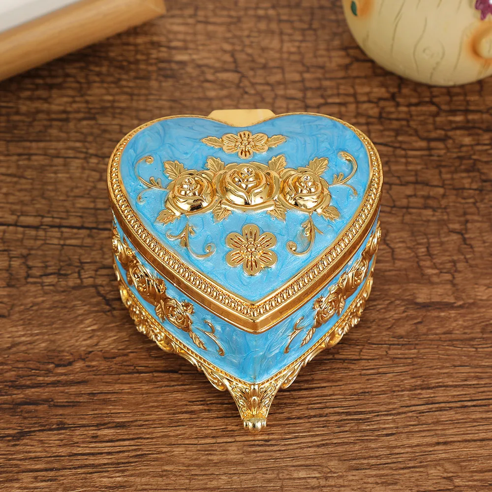 Classic Metal Jewelry Case with Rose Pattern Jewelry Storage Box for Ring Earrings Heart Shape Trinket Organizer Box
