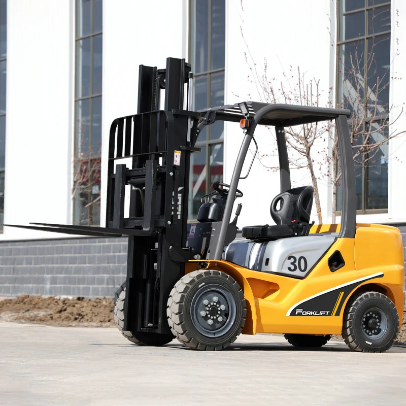 VOTE Carrello elevatore fuoristrada Carrelli elettrici a quattro ruote per tutti i terreni Attrezzatura per la movimentazione di camion da 3 tonnellate Carrello elevatore diesel applicabile