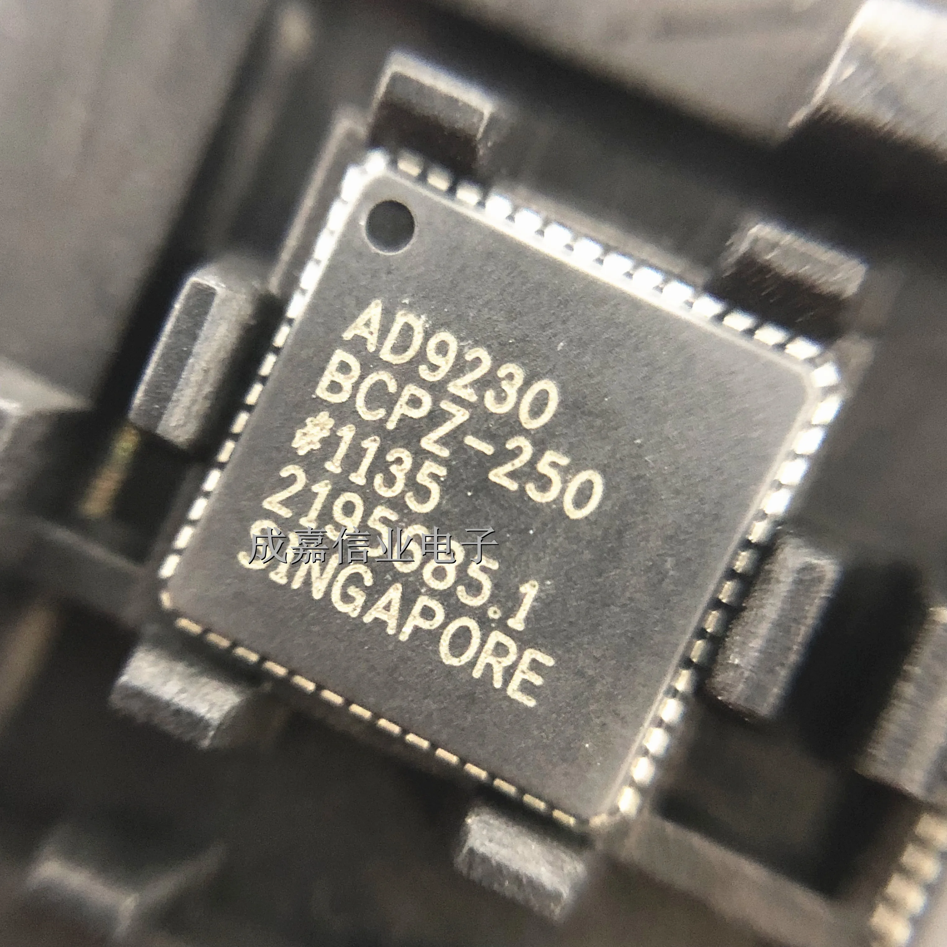 1pcs/Lot AD9230BCPZ-250 LFCSP-56 Analog to Digital Converters - ADC 12-Bit 250 Msps ADC Operating Temperature:- 40 C-+ 85 C