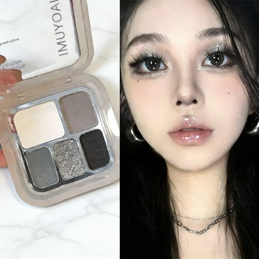 Paleta de Sombras de Ojos y Rubor Coreana 5 en 1, Acabado Perlado, Mate, Humo, Negro, Blanco, Gris Cemento, Regalo Navideño, Ideal para Viajes