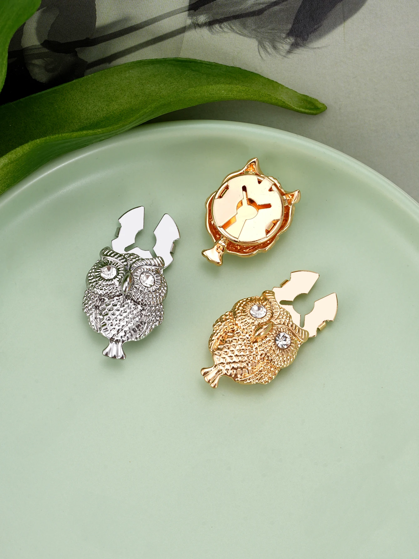 Owl Design No-Sew Metal Clip Rhinestone Embedded Anti-Light Decoration Shirt Collar Fastener 1/2/6 Pack