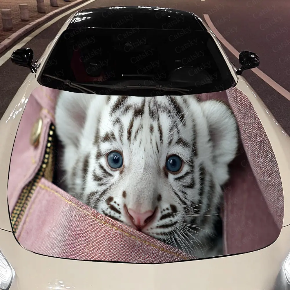 Charming White Tige…