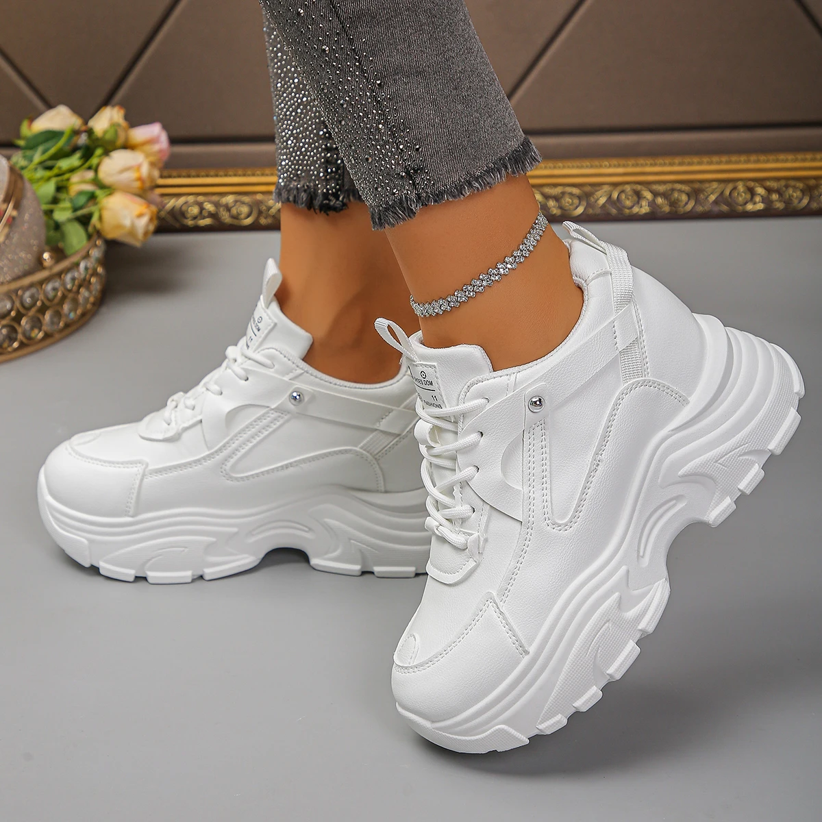 Women's Fashion White Platform Sneakers Thick Sole Non Slip Sports Shoes for Women Lace Up Height Increase Chunky Sneakers 35-42
