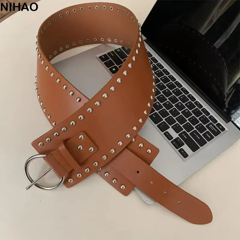 

Vintage Punk Style Wide Women's Belt Gothic Y2k Rivet Waist Belt American Designer Dress Jeans Belt Spicy Girls