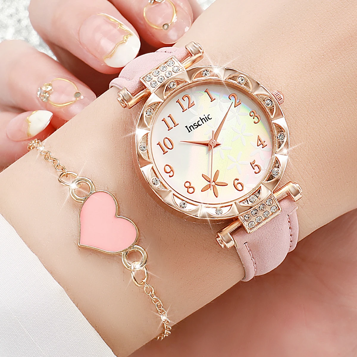 2PCS/Set Women's Watch Fashion Flowers Dial Quartz Watch Leather Band Watches Bracelet Set（Without Box）