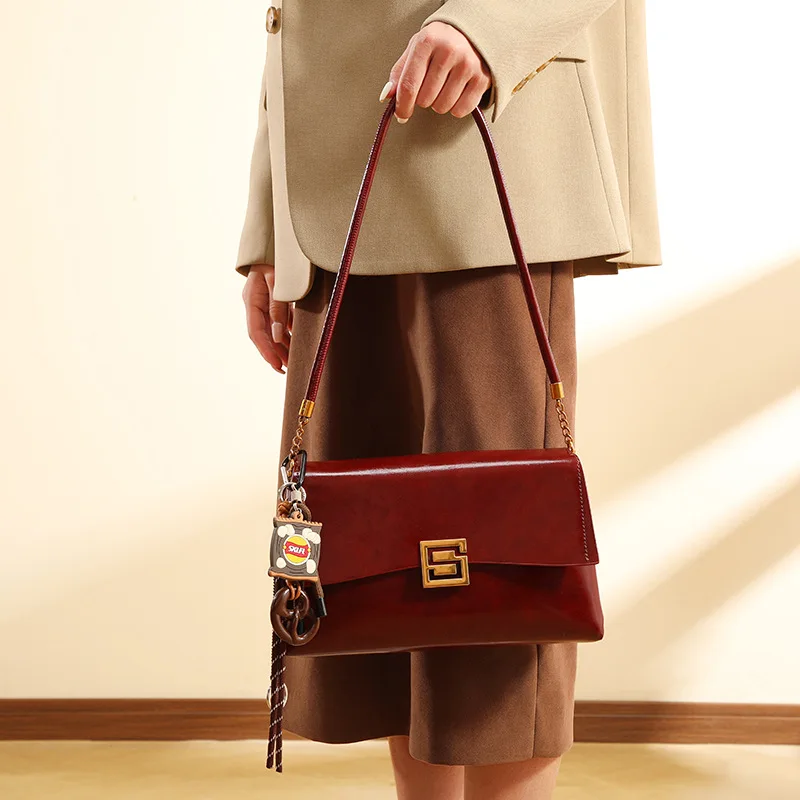 

2025 Новая роскошная женская сумка подмышки, шикарная сумка через плечо Hobo, большая вместительная мягкая кожаная сумка через плечо для ежедневного использования и работы