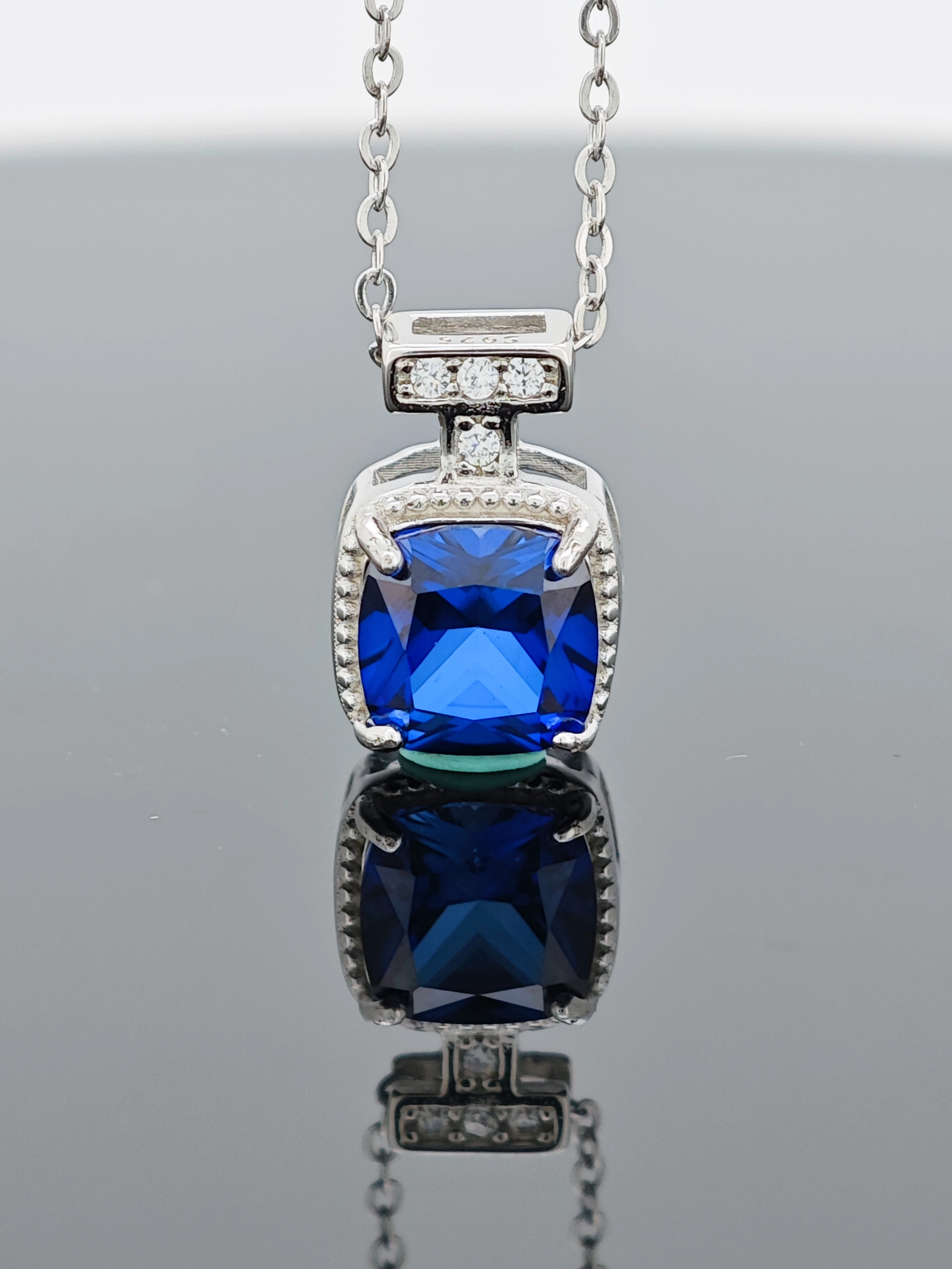

ChuPing Lab Grown Sapphire Cushion Shape S925 Silver Pendant for Valentine's Day Gift or Birthday Gift Fine Jewelry necklace