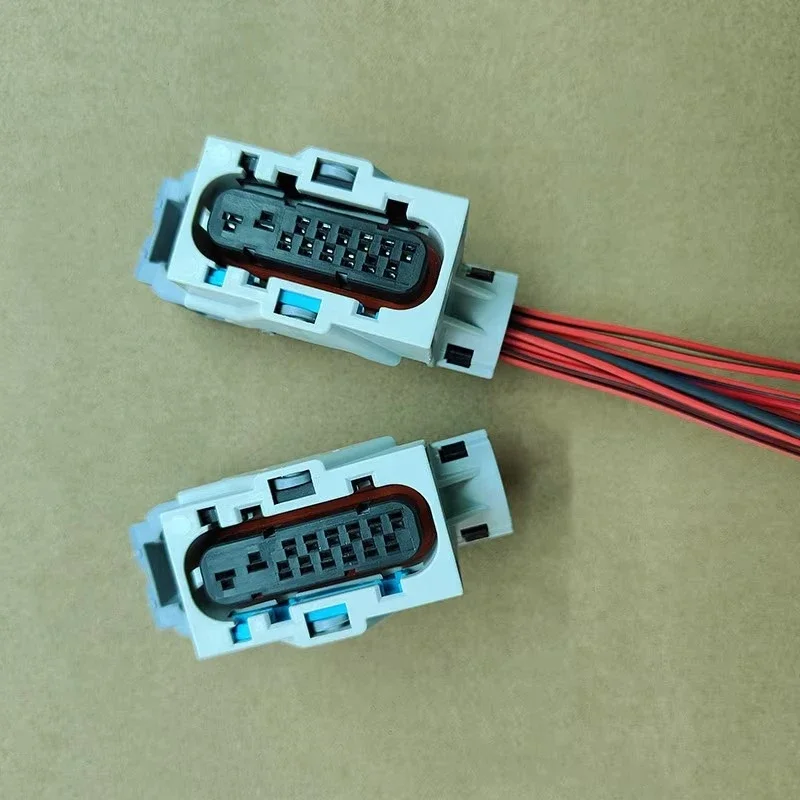 1Pcs Fit for Excelle /Envision /Larcosse/ Regal Transmission Computer Board Plug Car Accesorios Para Auto