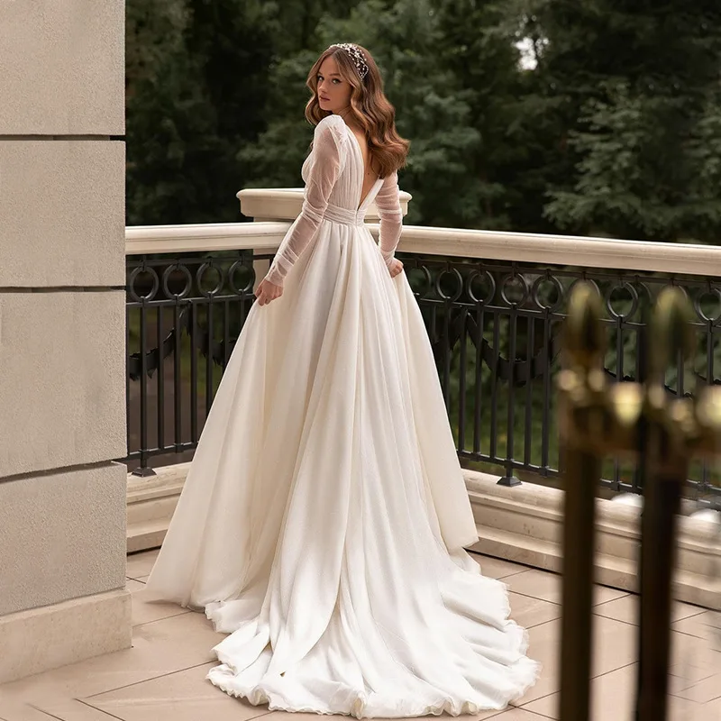 Een lijn trouwjurk 2026 op maat gemaakte lange mouw V-hals bruidjurk bladerdeeg tule zijsplit Boho bruidsjurken