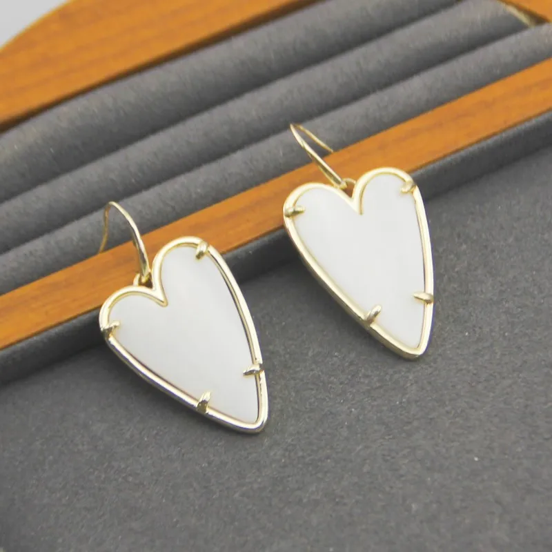 YEEVAA Heart Shape White Shell Pendant Necklace/Earrings Jewelry Set for Women, Fashion Jewelry, Unique Gifts