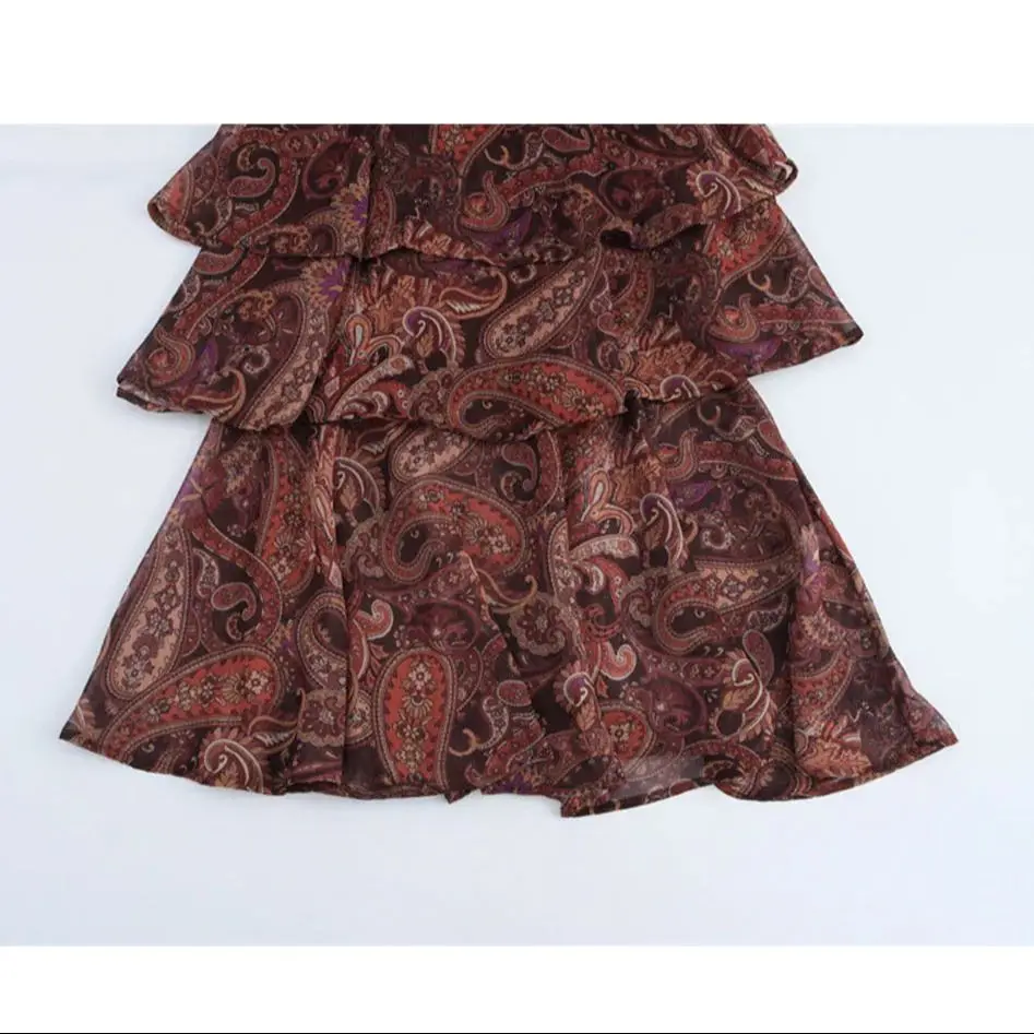 فستان بني على الطراز الفرنسي للنساء 2025 فستان جديد بطبعة زهور بقصة ضيقة بدون أكمام غير رسمي برقبة دائرية متعدد الطبقات وكشكشة #3