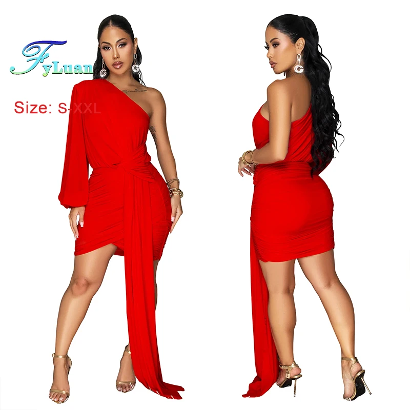 ชุดเดรสสั้นทรงเข้ารูปสีพื้นผูกเชือกข้างเดียวไหล่เฉียงแฟชั่นใหม่ปี 2025 สำหรับผู้หญิง ชุดราตรีออกงาน