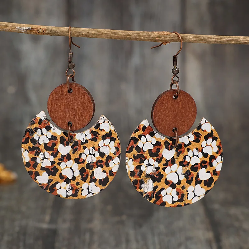 New Vintage Distressed Cat Paw Print Patchwork Wooden Charm Girl Earrings Wholesale for Moms