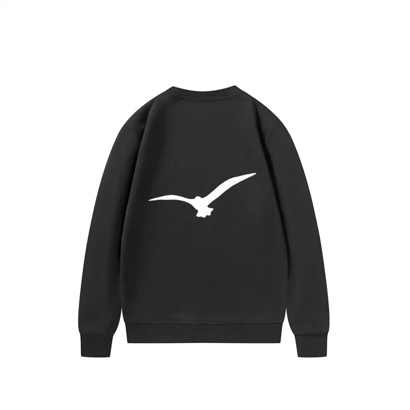 سويت شيرت رجالي طائر أبيض على خلفية سوداء بلوفر برقبة دائرية مريح مناسب على الطراز القوطي ملابس الهالوين في عام 2025