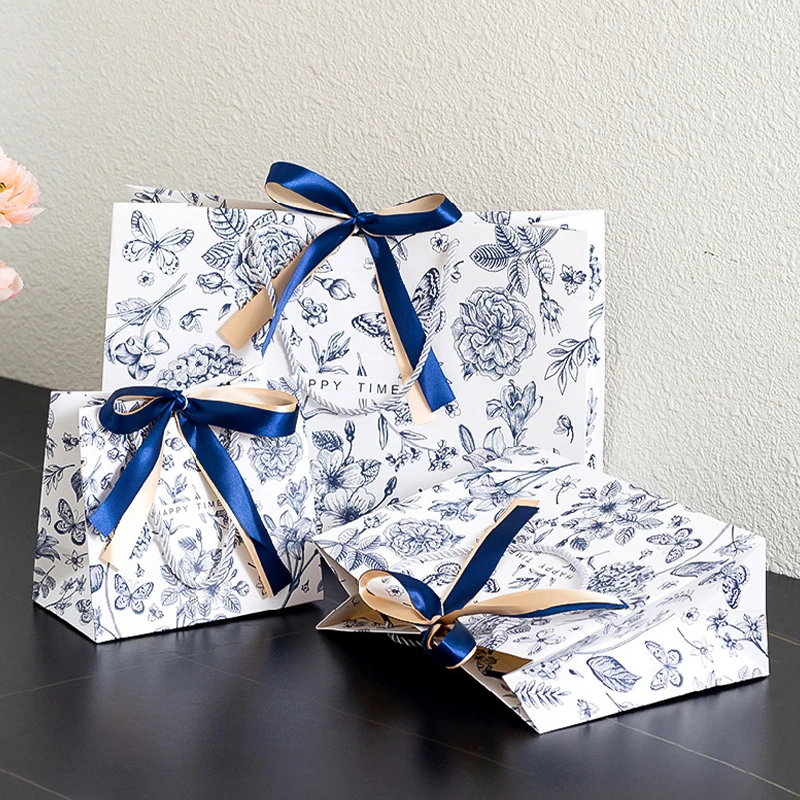 

10 Pcs Retro Floral Gift Bags Fashion Tote Bag With Ribbon Packaging Bag Paper Birthday Gift Bag Portable Shopping Handbag