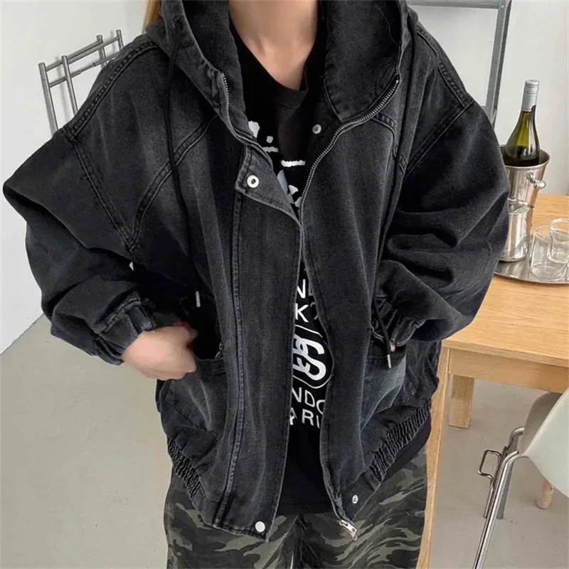 Retro Fashionable Hooded Denim Jacket Women's Cotton Jeans Coat Multi-Pocket Casual Style Medium-Length Zipper Closure
