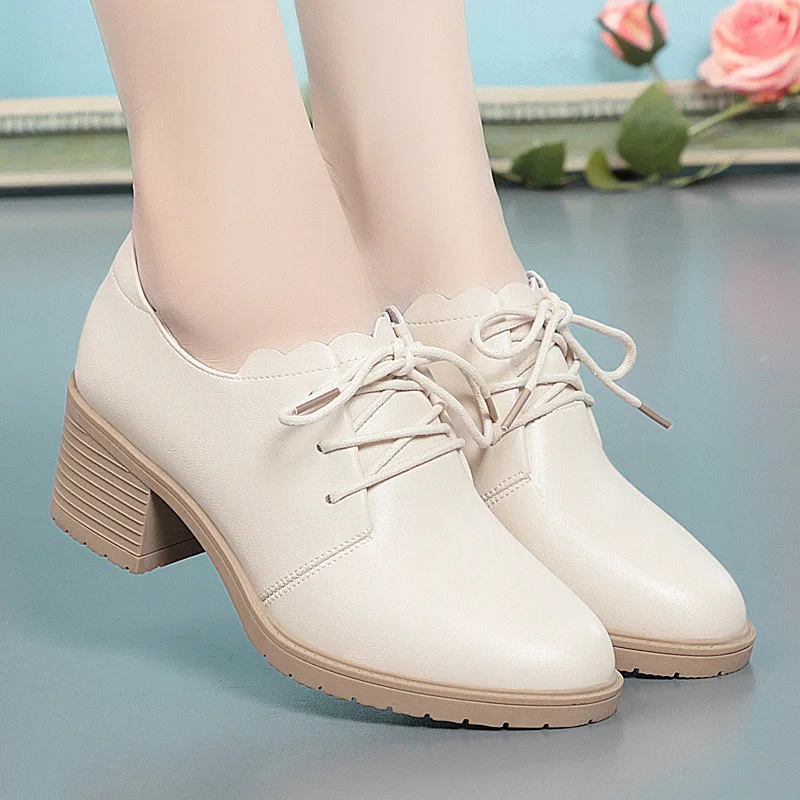 

Женские оксфорды из мягкой кожи с неглубоким носком в британском стиле, осень 2023 года, удобные туфли на блочном каблуке для офиса, повседневного использования