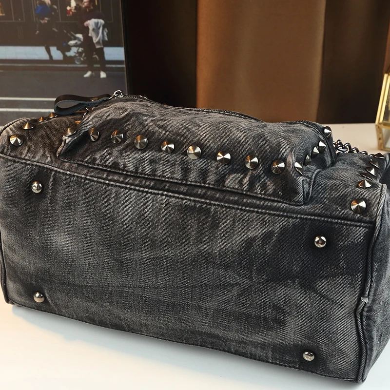 Vintage Washed Denim Tote Bag Punk Rivet Eye Decor Chain Motorcycle Bag Large Capacity Gothic Shoulder Bag Streetwear Handbag