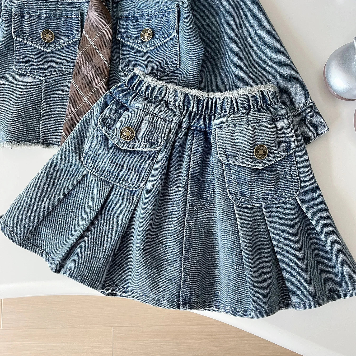 Set di vestiti per ragazze moda bambini coreani ragazza Denim Jeans cappotto gonna 2 pezzi vestiti vestito bambini bambino ragazza abbigliamento 2-8y