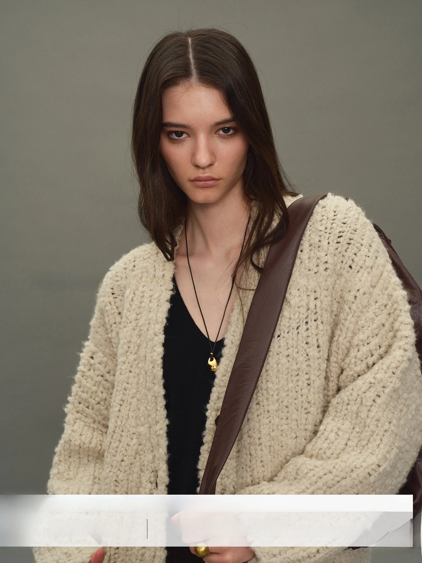 

CHICJANE Heavyweight Woolen Yarn Knitted Large Open Cardigan Casual Loose Fit Wool Blend Long Sve V-Ne Button up Sweater