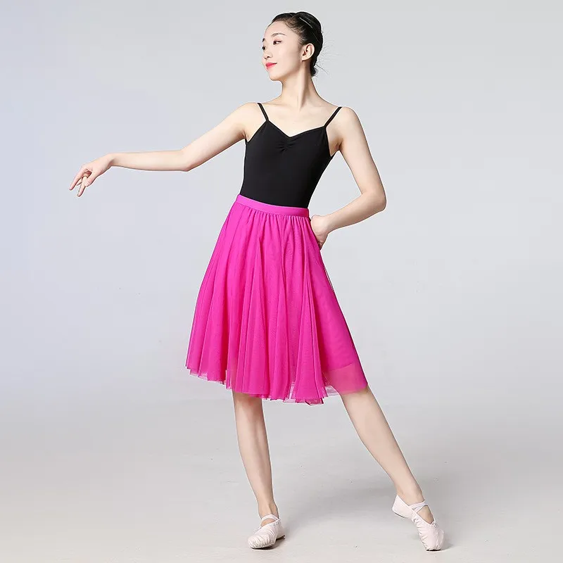 กระโปรงยาวทรงเอ สีแดง สำหรับเต้นรำ ทรงเอไลน์ ช่วยพรางหุ่น กระโปรงสีม่วงหรือสีชมพูหวาน ผ้าโพลีเอสเตอร์