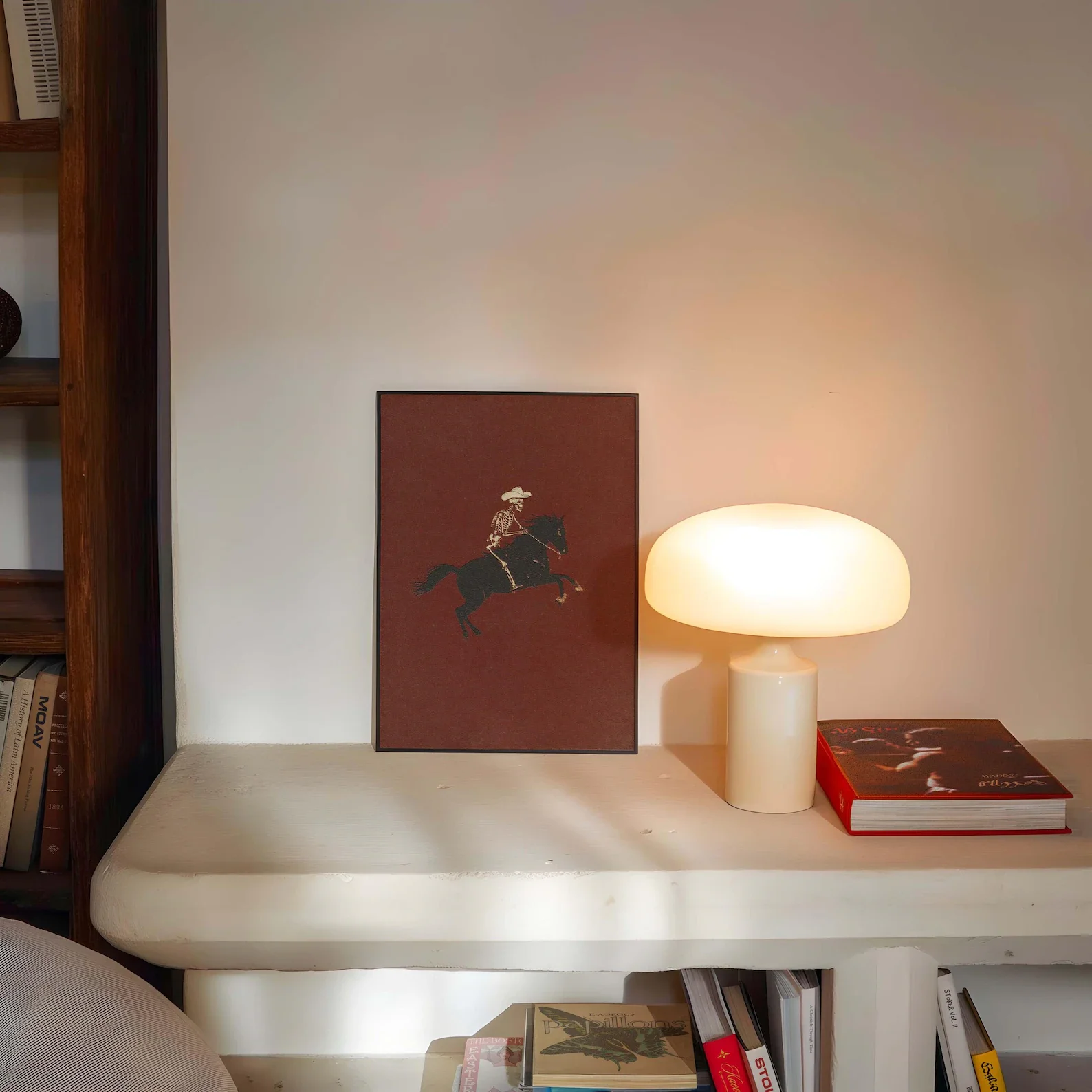 Ilustrasi Koboi Kerangka Cetak Bronco Menggoyang-goyangi Kuda Dekorasi Dinding Gotik Poster Kuda Seni Unik Poster Barat Seni Rodeo Retro Cowgi