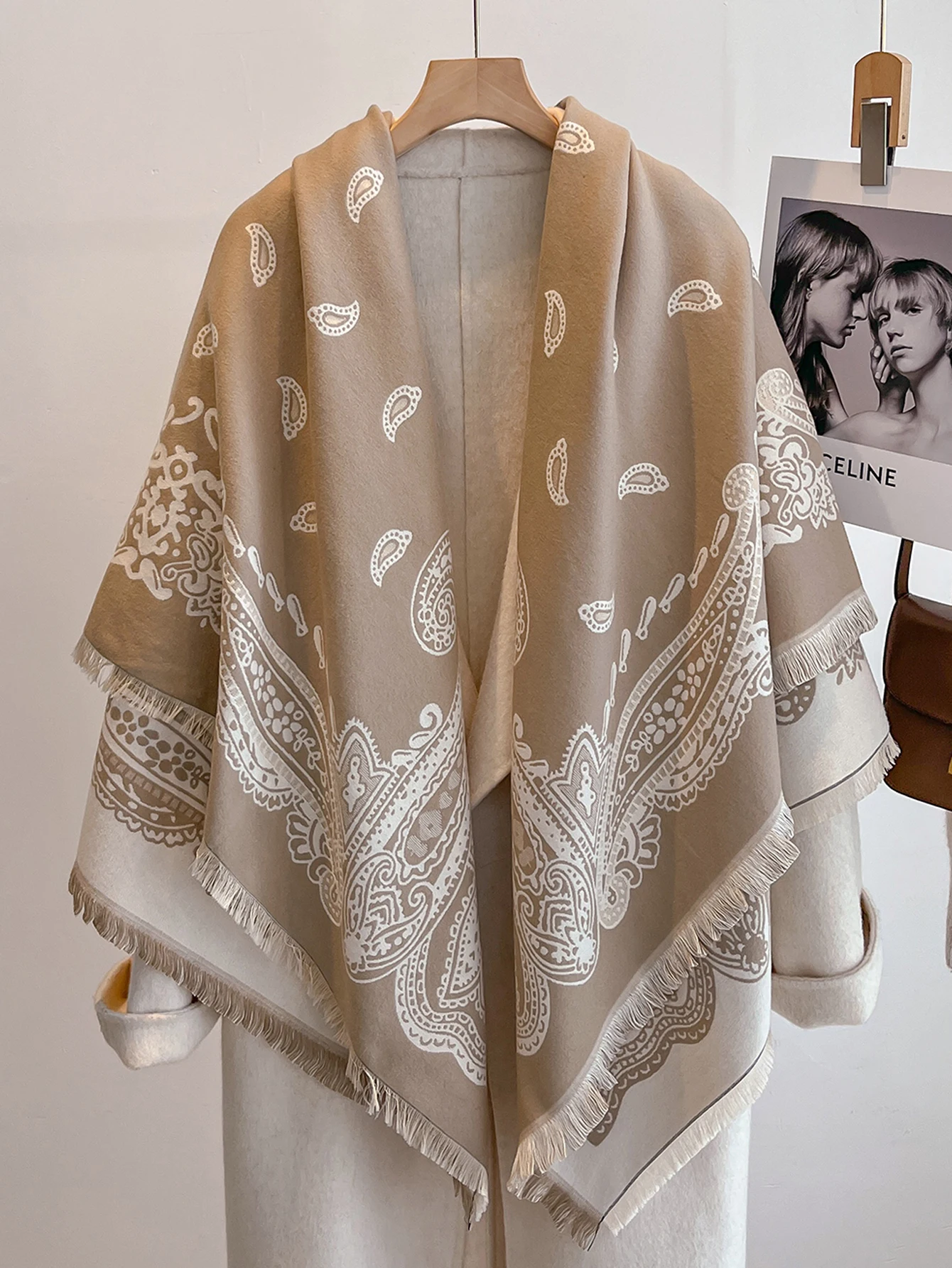 

Роскошный бренд 2022, женский зимний шарф из искусственного кашемира, элегантный шарф с кисточками и принтом, универсальная шаль из пашмины