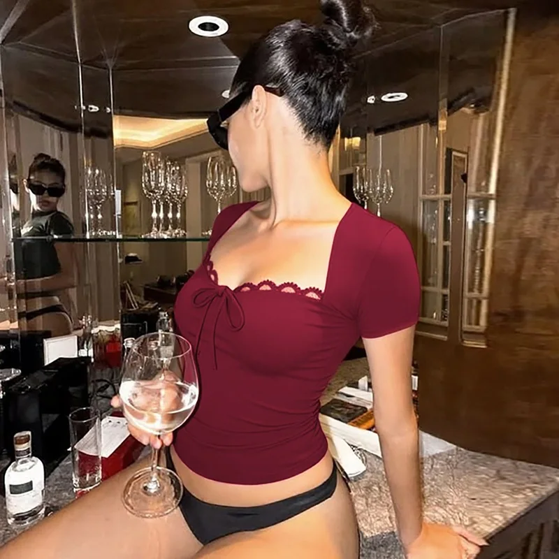 Y2K Vintage Niedliches Top mit Spitzenbesatz, Sommerliches T-Shirt mit eckigem Ausschnitt und kurzen Ärmeln für Damen, Sexy Schickes Einfarbiges Crop-Top