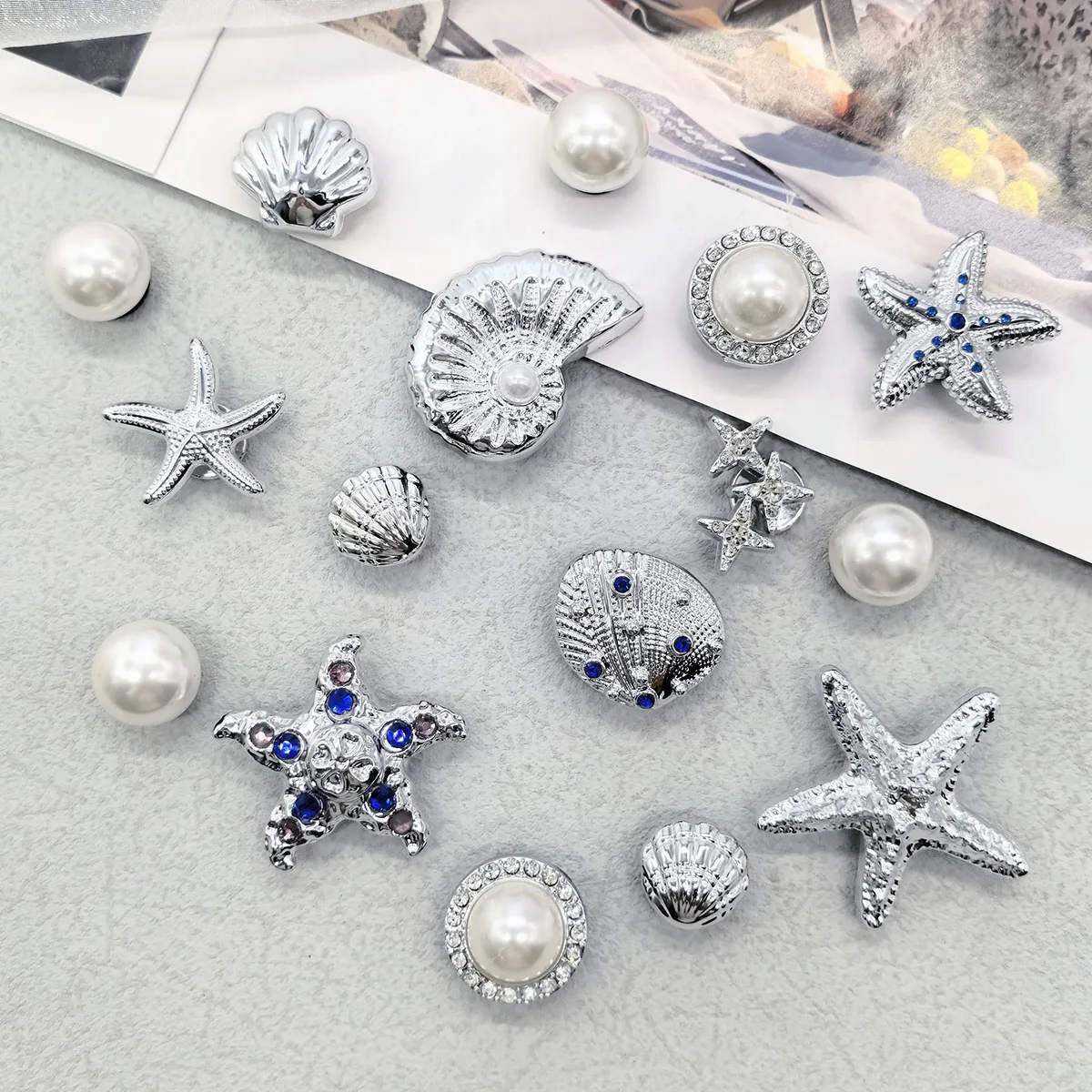 16PCS Ocean Starfish Clogs Shoe Charms Golden Silvery Shell Conch Decoration Buttons Faux Pearls Shoe Buckles DIY Accessories