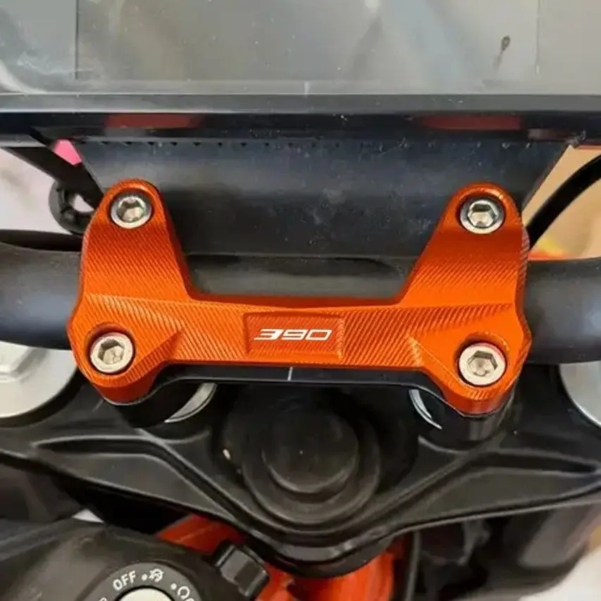 

For DUKE 125 200 250 390 DUKE 2006 - 2017 2018 2019 2020 2021 2022 2023 Motorcycle Accessories Handlebar Risers Top Cover Clamp