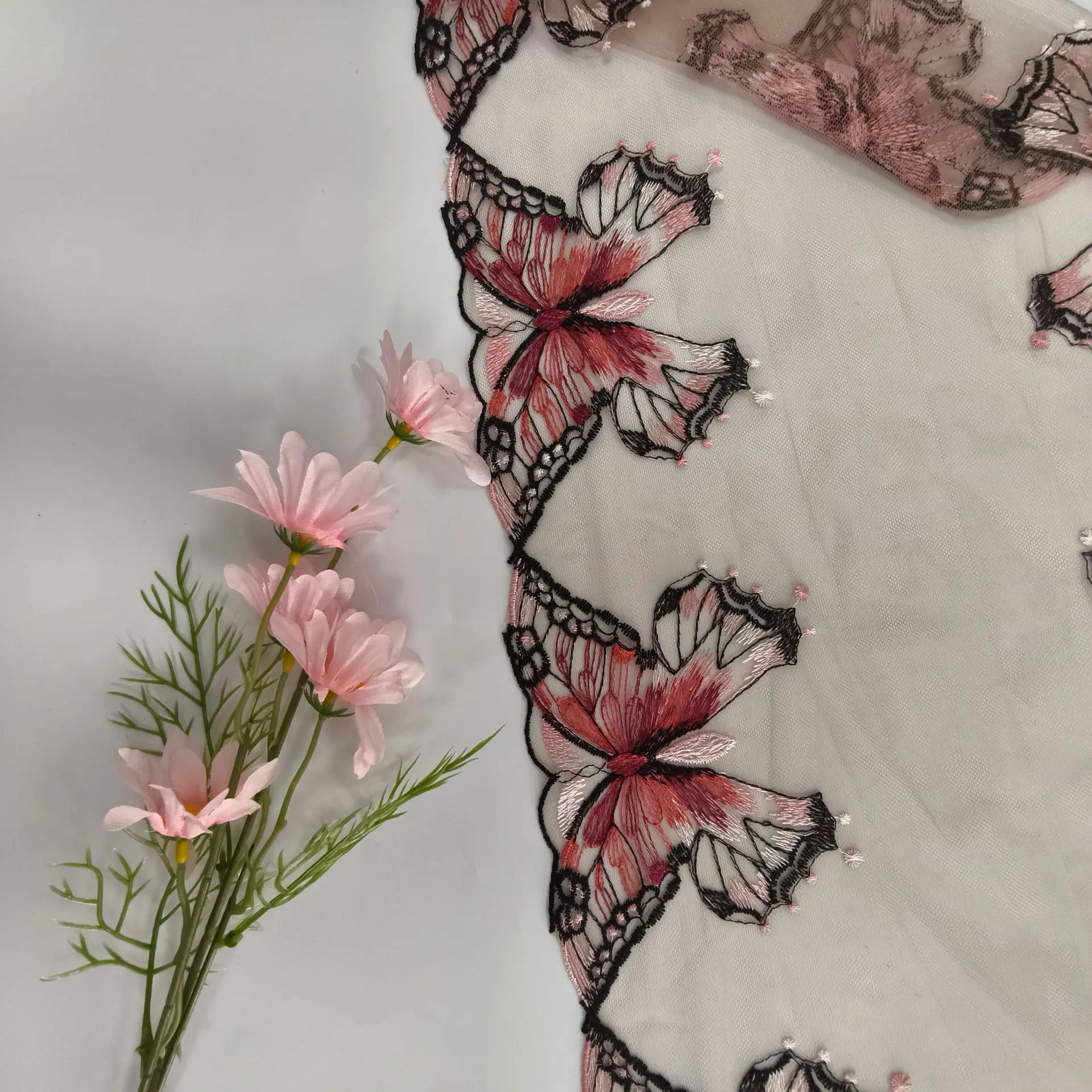 20 yards Two Tones Butterfly Embroidery Women\'s Clothing Accessories DIY Lace Underwear Decoration Multi-color Thread Flowers