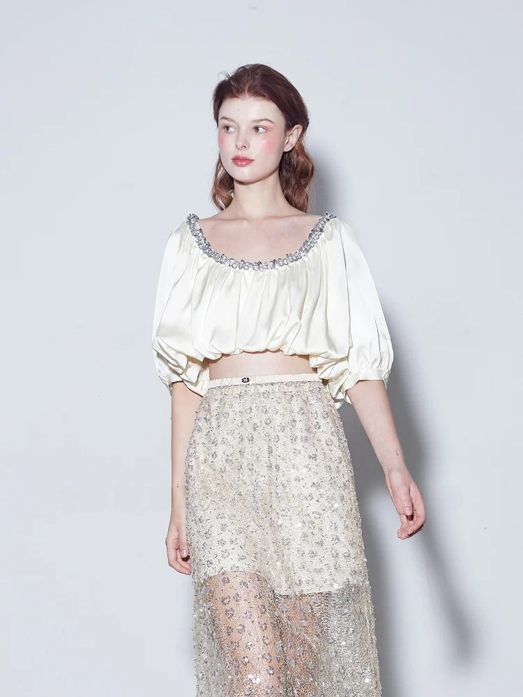 

Топ Finocci Heavy Work из атласной ткани Cloud Paper Doll с блестящими пайетками, плиссированный, с объемными элементами, с яркими стразами, в стиле French Sleirt