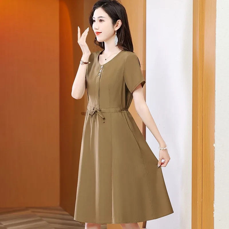 Summer V-neck Dress 2024 New Model For Middle-aged Mothers Aged 40 To 50, High-end Solid Color Waist Up And Belly Covering Skirt