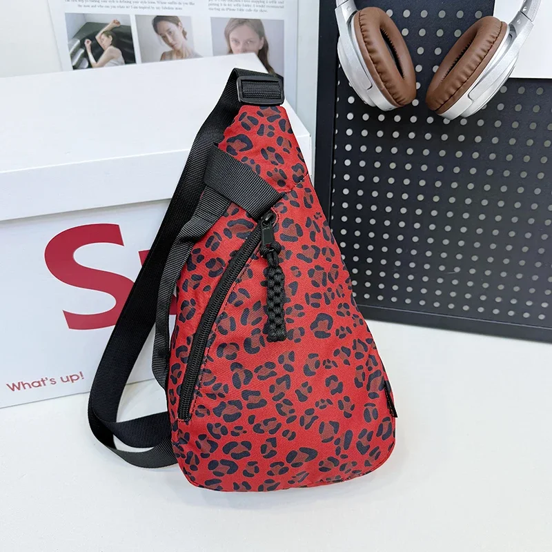 

Zipper Nylon Versatile Waist Packs Leopard Print Ladies Bags 2025 High Quality New Popular Casual Multifunctional Chest Bag