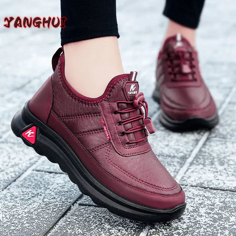 Winter Plush Leather Solid Color Sneakers Women's Fashion and Versatile Lovers' Shoes Light Anti-skid Comfortable Large Boots