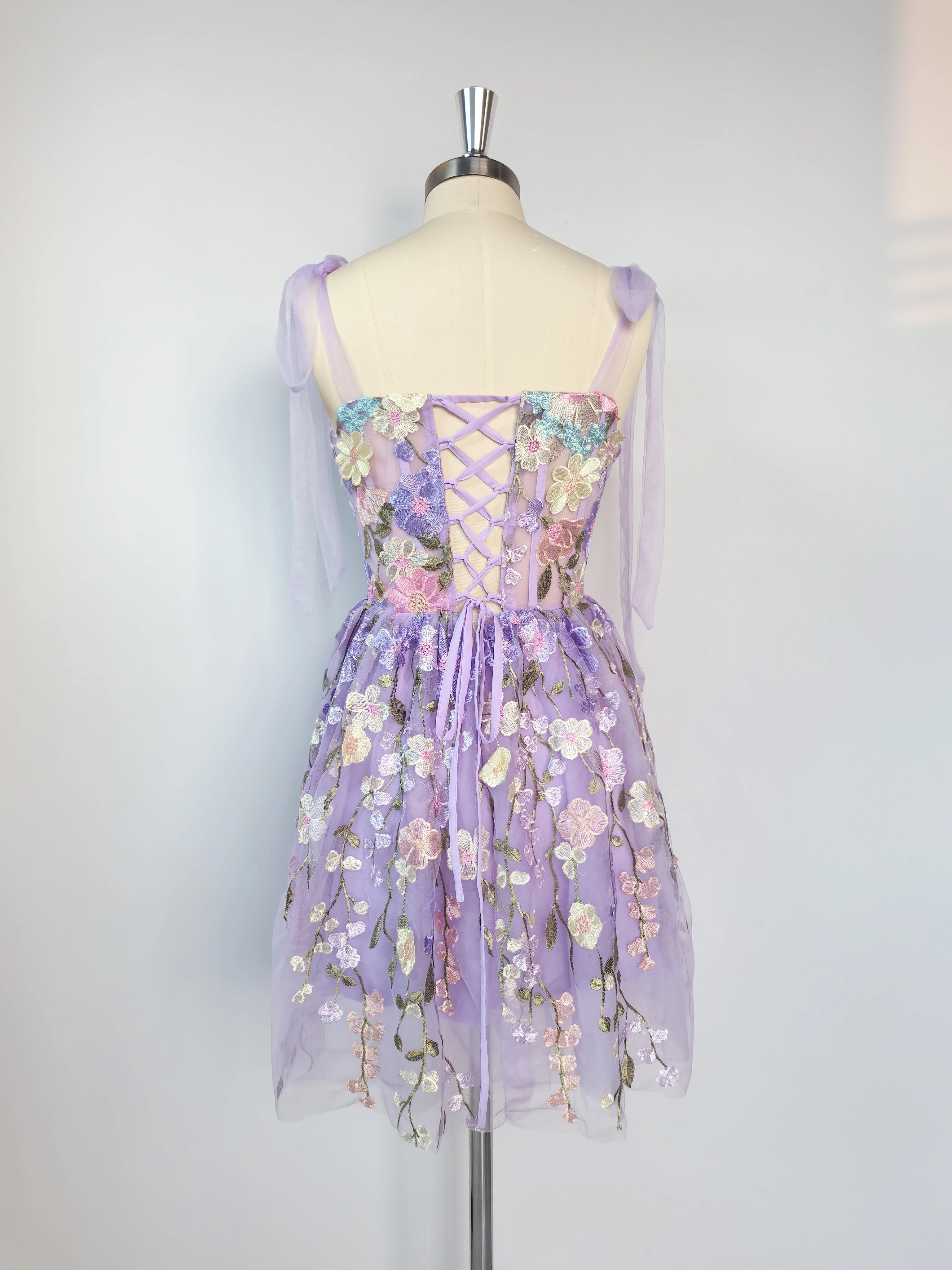 Simple A-Line Lilac Short Homecoming Dress with 3D Flowers Square Neckline Cocktail Dresses Dress Short Length Wedding Dresses