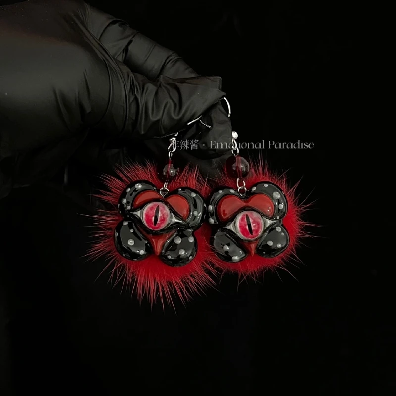 3008 Creative Handmade Dark Butterfly Earrings Horror Punk Style Decorations Halloween Artwork Customized Birthday Gifts