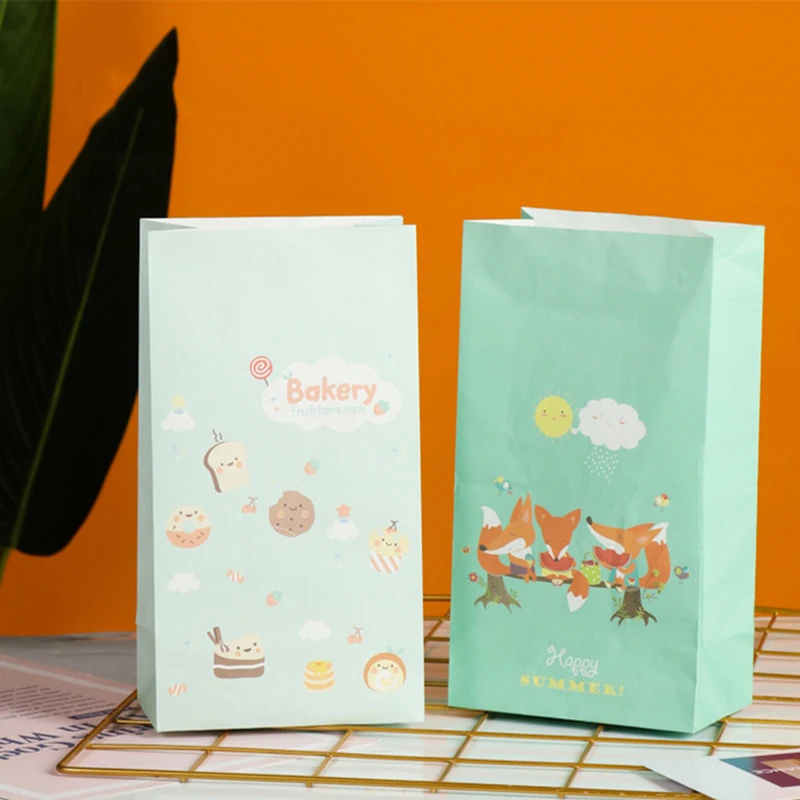 20Pcs/Lot Kraft Paper Gift Bags Fish Fox Prints Candy Bags Cookie Packaging Bag New Year Party Natal Kids Favors Bags