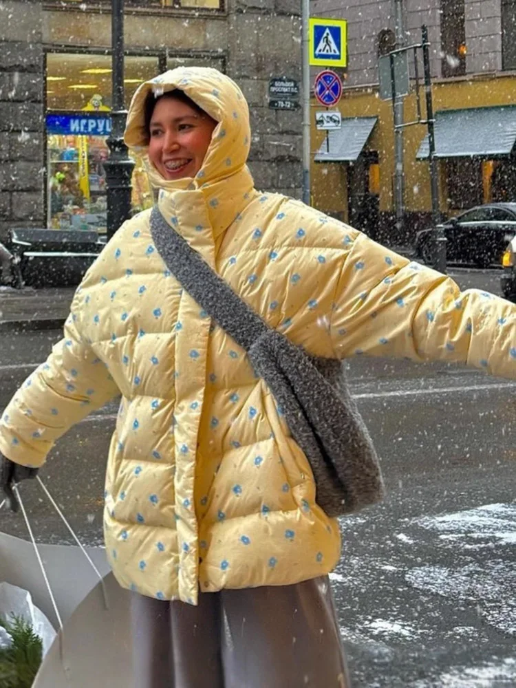 

New Winter Women's Clothing Style With Small Floral Prints, Cute And Sweet Girl, Warm Cotton-padded Jacket And Hooded Coat