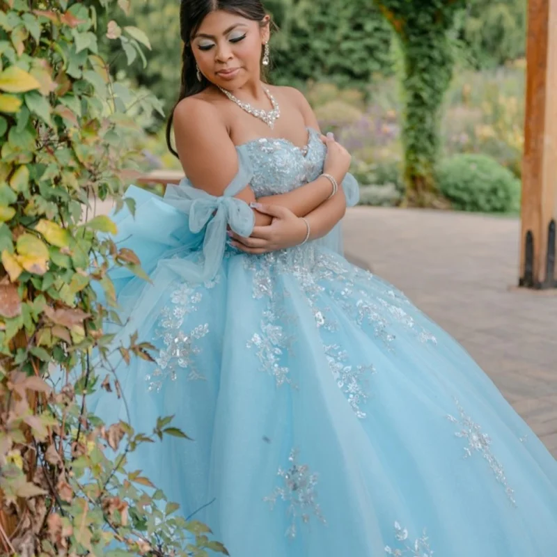 

Голубое платье Quinceanera с открытыми плечами, блестящая цветочная наклейка, кружево с длинным хвостом и бантом, платья de 15, Quinceanera ﻿ Настроить