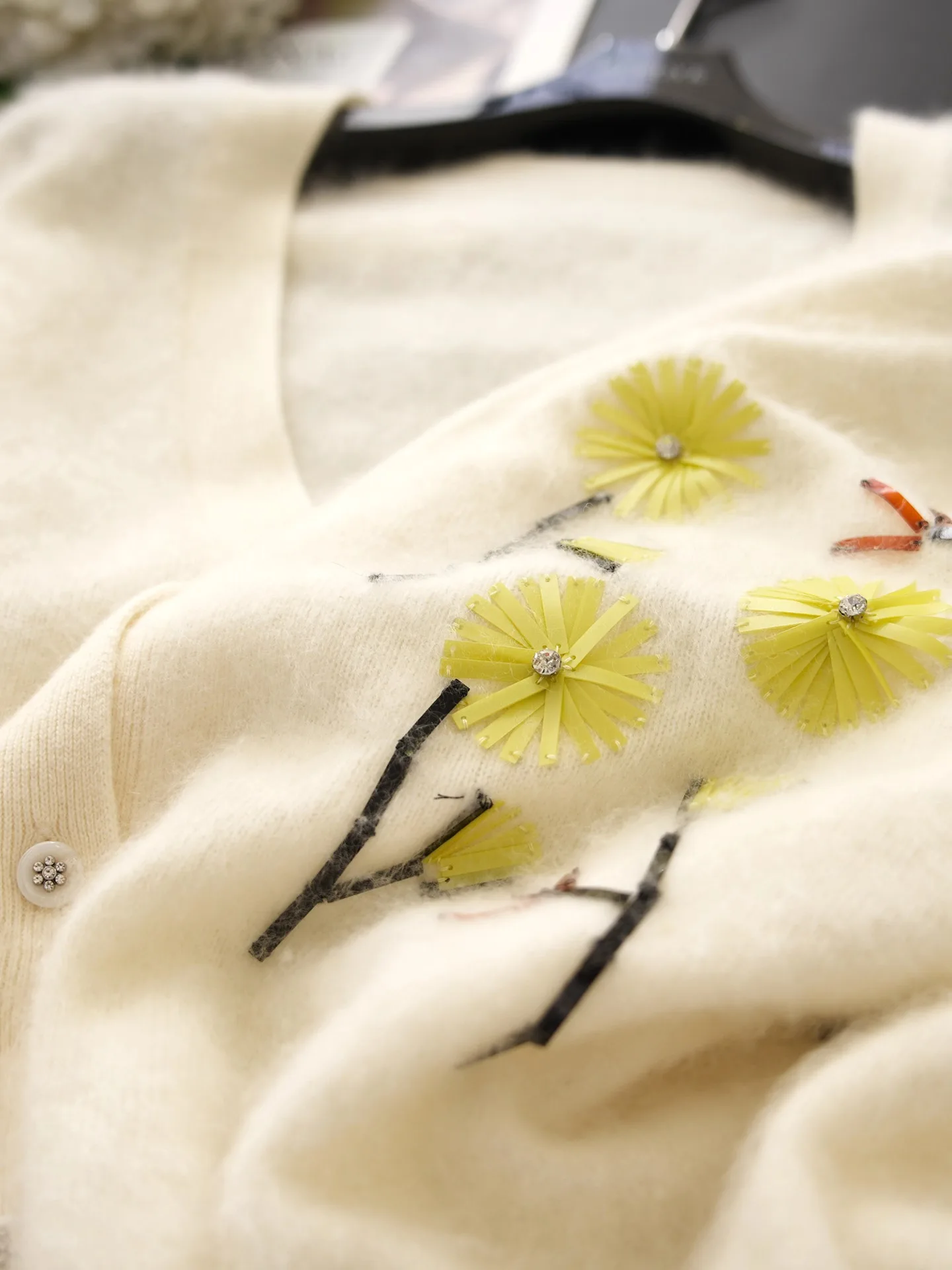 

Теплый вязаный кардиган из 100% шерсти с V-образным вырезом, 3D-вышивкой в виде цветов, свободного кроя, белый, для женщин