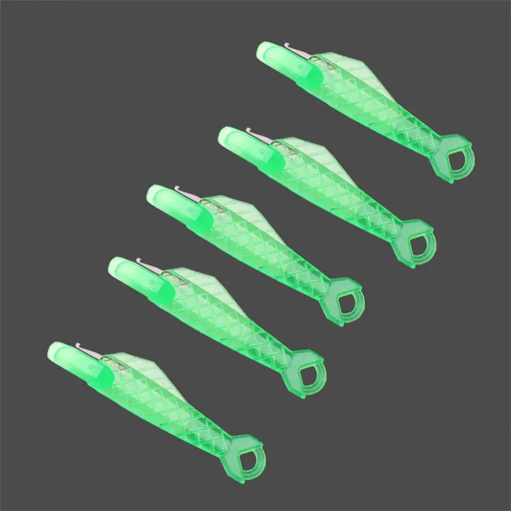 Fish Type Auto Needle Threader Wire Loop DIY Simple Threader For Sewing Embroidery Machine Elderly Simple Needle Fast Threader